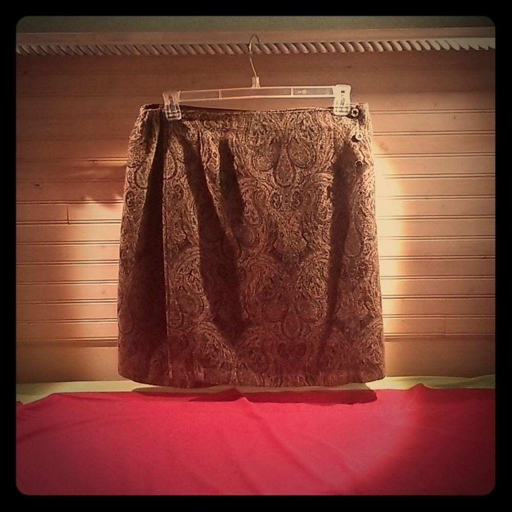 Knit paisley skirt